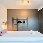 Gasthof 3 Bedroom House With Courtyard, Near Metro Tourcoing