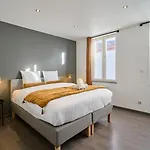 3 Bedroom House With Courtyard, Near Metro Tourcoing